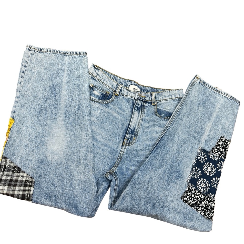 ✨ BDG x Urban Renewal Remade Patchwork High-Rise Baggy Jeans Size 29 - Picture 9 of 14